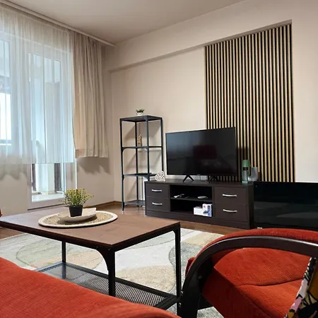 Gino's Place Home2host * 班斯科