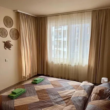 Gino's Place Home2host *