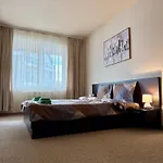 Gino's Place Home2host