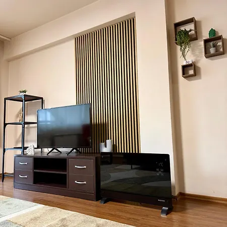 Апартамент Gino's Place Home2host *